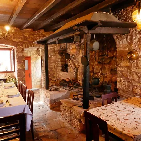Kastel 아파트 Ložišće