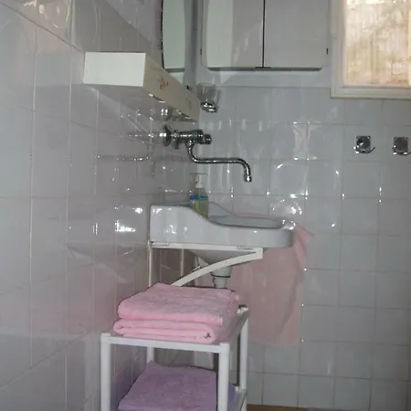 Kastel * Ložišće